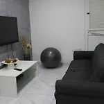 Homestay Candid Aura Private In Shared Sliema Basement