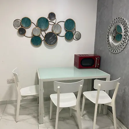 民宿 Candid Aura Private In Shared Sliema Basement