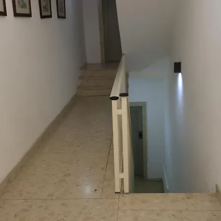 Candid Aura Private In Shared Sliema Basement Privat bolig