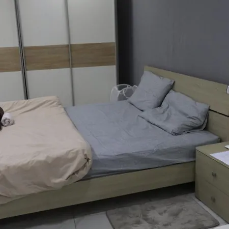 民宿 Candid Aura Private In Shared Sliema Basement Gzira