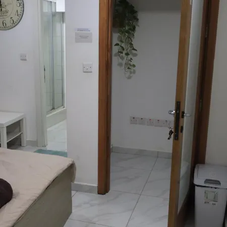 Candid Aura Private In Shared Sliema Basement Gzira